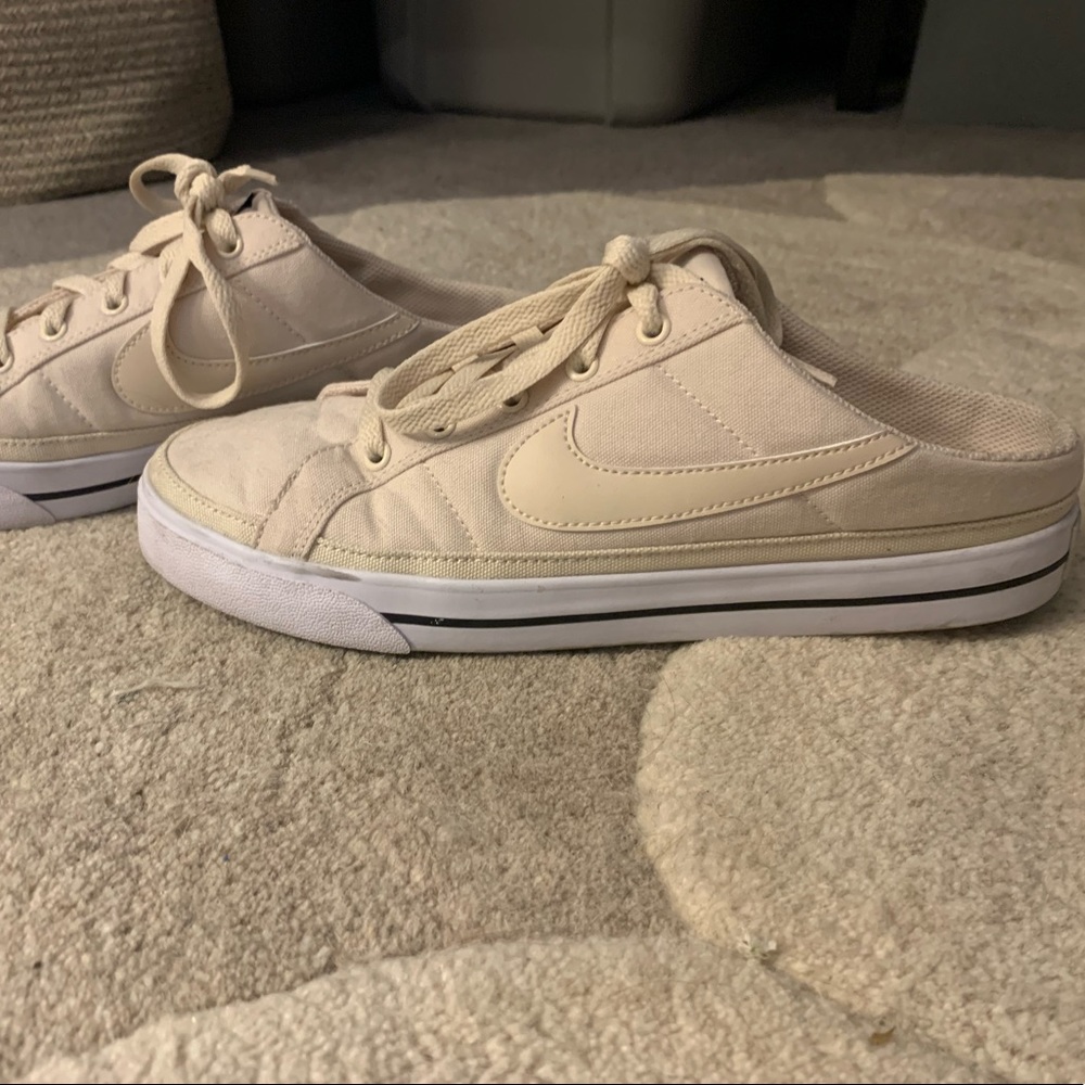 Nike sneaker mules/slides